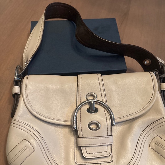 Coach Purse - Picture 1 of 3